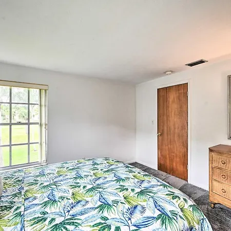 Breezy Bonita Springs Bungalow, Steps To The Beach-3