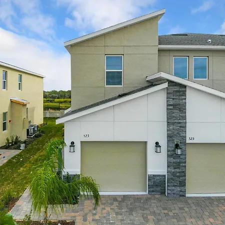 Gorgeous 2Br With Waterpark & 2 Clubhouses-2