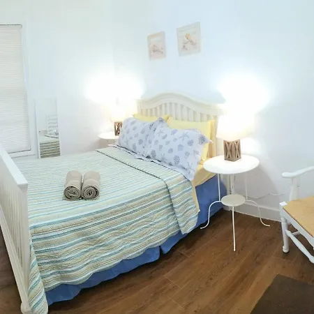 La Villa Azul - A Beachy Stay In Miami-2