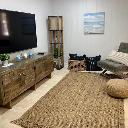 Modern Coastal Home Near Siesta Key And Downtown-2