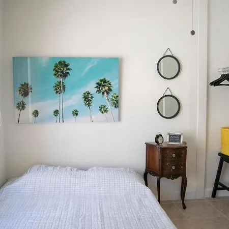 Stay Near Miami'S Cultural Heart With Wifi-3