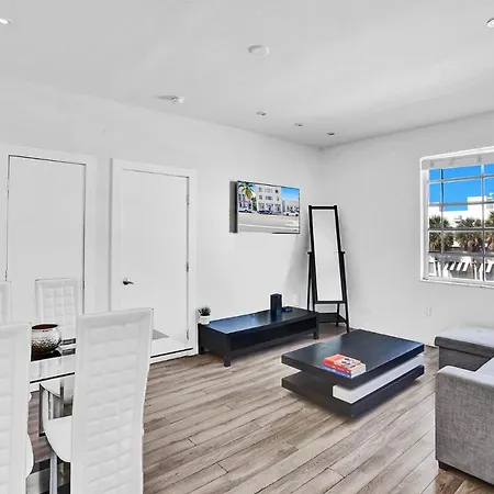 Luxe 2Br1Bath South Beach 1 Min Walk From Ocean-2
