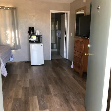 Pennwood Motor Lodge-3