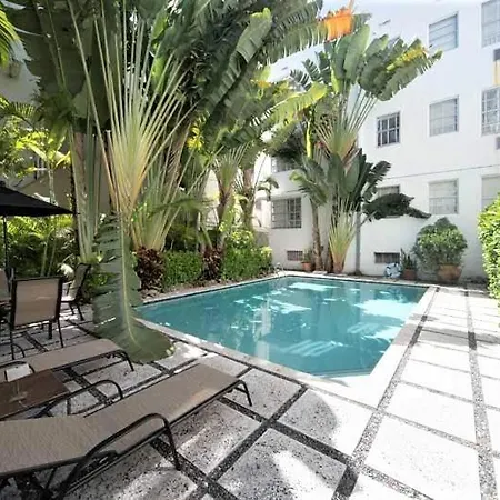 Spacious Private Sobe Studio-3