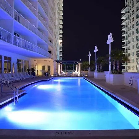Modern And Luxurious Brickell Studio-2