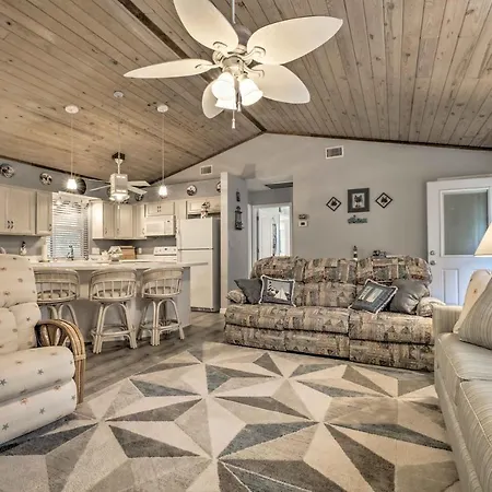 1 Mi To Boat Launch: Crystal River Home W/ Dock-3