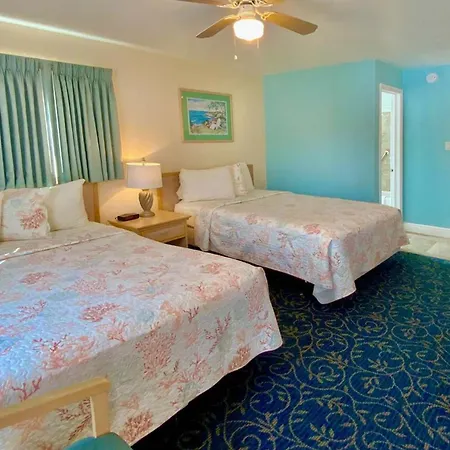 Carlton House Motel And Suites-2