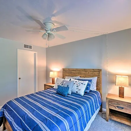 Naples Retreat With Pool Access Less Than 2 Mi To Beach-2