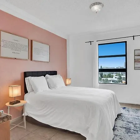 Beach Front Suite At Hollywood Beach Resort, Direct Beach Access, Swimming Pool-2