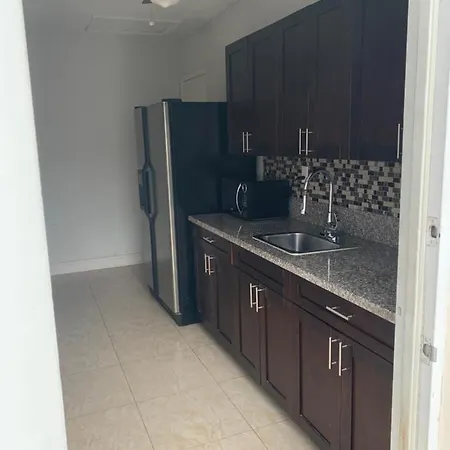 Miami Guest Suite By Airport-2