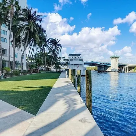 Luxury Ocean View Intracoastal Condo In Ft Lauderdale Beach - Sleeps 6-2