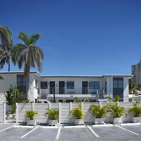 Makani Beach House 335-2
