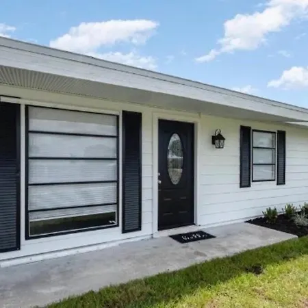 Palm Bay Coastal Chef House 3B 2Bth 10Min To Beach-3