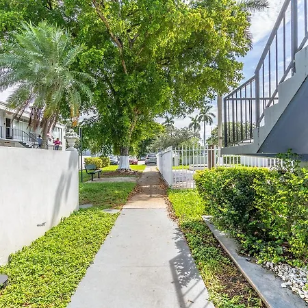 Stylish Apts In Oakland Park Near Ft Lauderdale-2