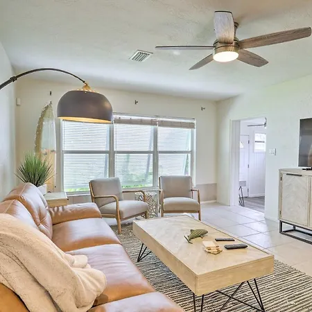 Walkable Florida Duplex: 2 Blocks To Cocoa Beach!-3