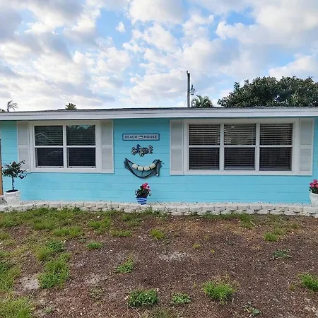 Cute As A Button Beach Bungalow!-2