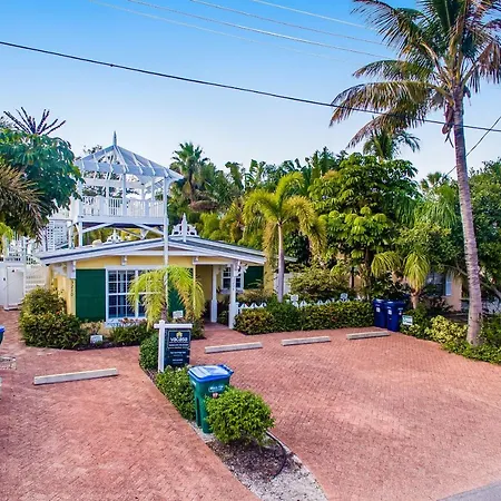 Palm Isle Village 3208-2