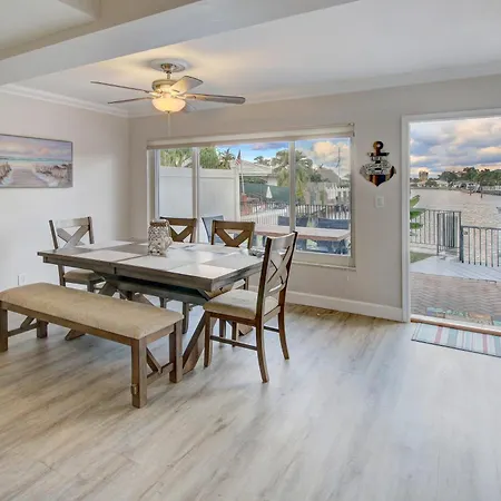 The Waterman'S Retreat- 3 Bedroom Waterfront Unit-2