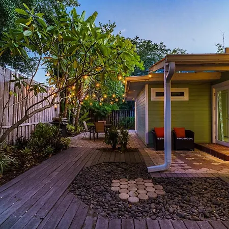 Coastal Beauty - A Beautiful New Property Close To Everything-3