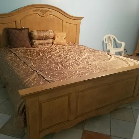Mimo Home Studio With Private Entrance & Key-3
