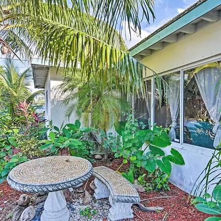 Boho Chic Home With Outdoor Oasis - Near Beach!-3