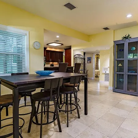 Coastal Beauty - A Beautiful New Property Close To Everything-2