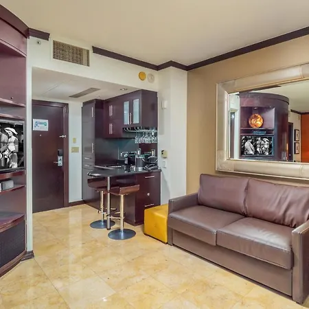 Luxury Balcony Suite - Across The Beach And Espanola Way-2