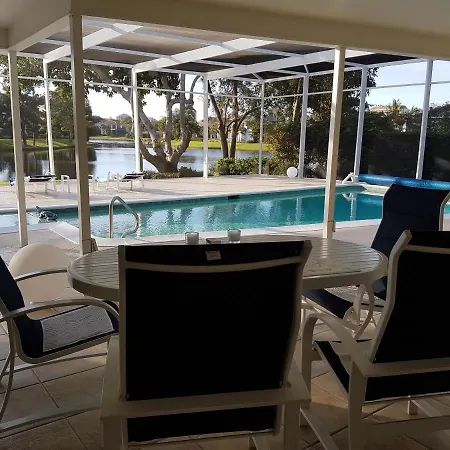 Exclusive Villa - Lakeside, 4 Minutes To Private Beach-3