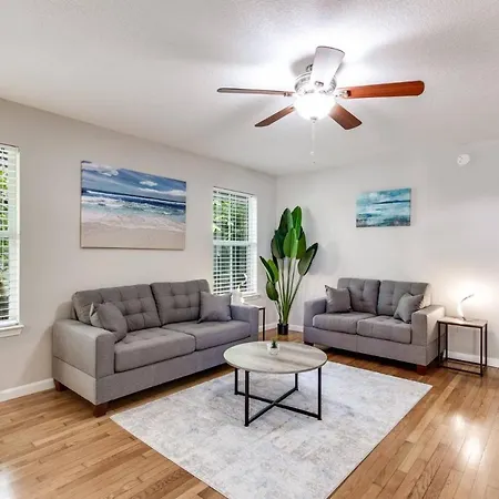 King St Bungalow-2