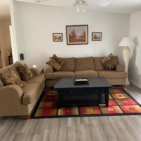 Golden Pineapple Vacation Homes Okeechobee Fl-2