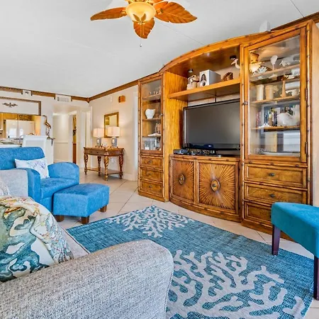 Ocean Breeze West 302-2