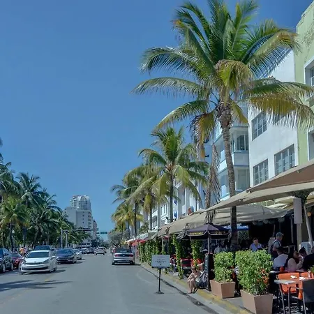 Oceanside Italian Luxury 2 Bedroom Apt With Free Parking-2