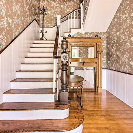 Historic 1891 Ocala Apartment With Original Touches!-2