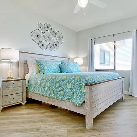 Beach Palms 508-2