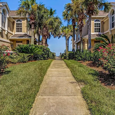 Lovely Home In Summer Beach Village - Steps To Beach & Community Pool-3