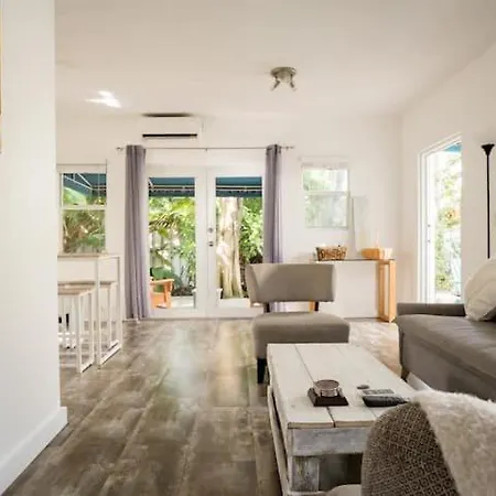 Upper East Side Oasis-3