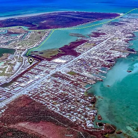 Updated Waterfront, Pool, Tiki Bar, Boat Ramp, Etc-2