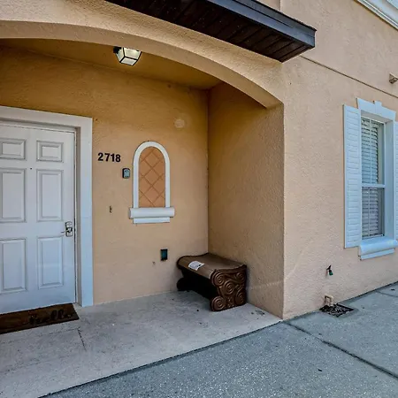 Regal Oaks Townhomes 2718-2