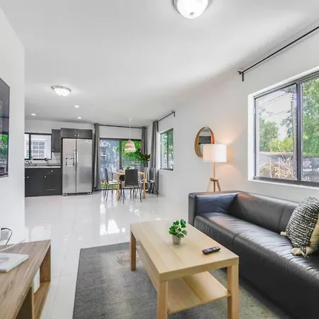 Awesome Duplex 3 Bedrooms 2 Bathrooms-2