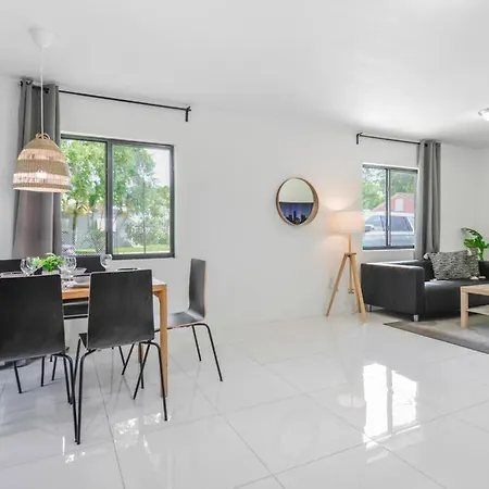 Awesome Duplex 3 Bedrooms 2 Bathrooms-3