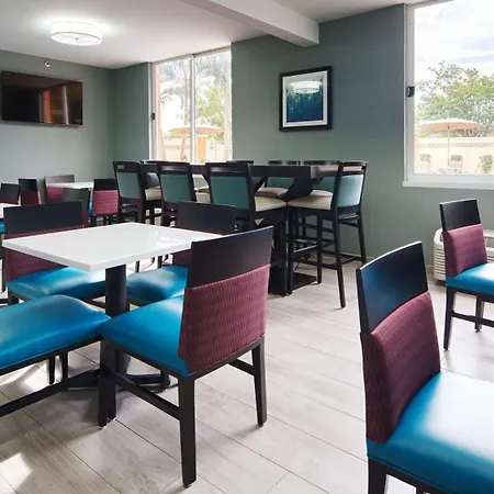 Best Western Fort Myers Inn&Suites-3