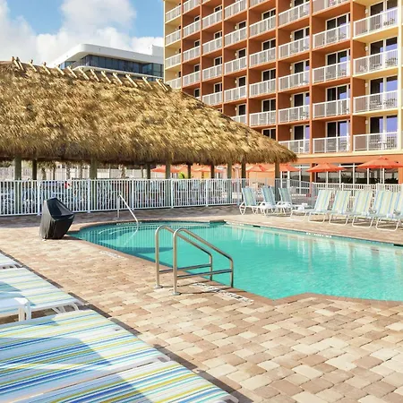 Hampton Inn Daytona Beach/Beachfront-3