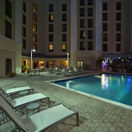 Hampton Inn & Suites Miami-Doral Dolphin Mall-2