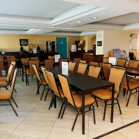 Garnet Inn & Suites-3