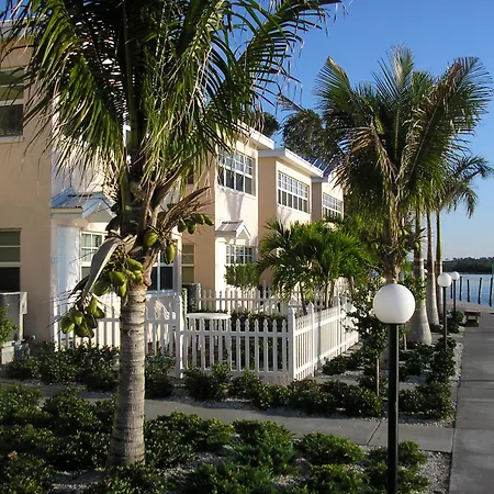 Barefoot Beach Resort-3