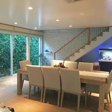 Villa Naomi - Luxury Design New Home-3