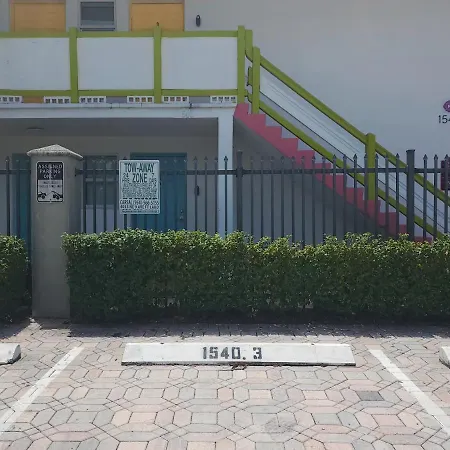 A3 - Endless Summer Vacation Rental - 15 Minutes To Air & Beach & Cruise-3