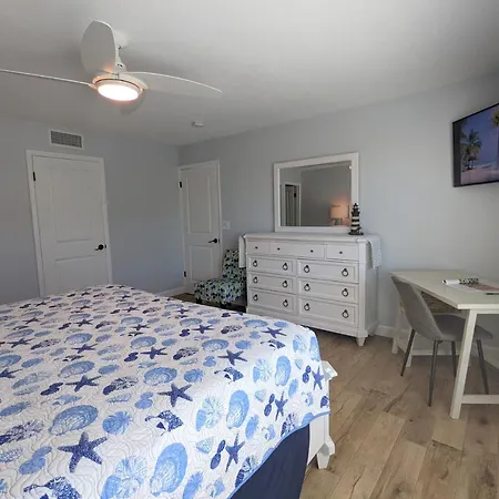 Sea Club Condo #32-2