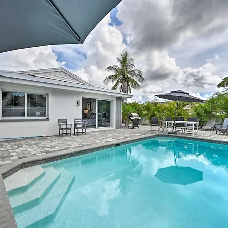 Remodeled Naples Getaway W/ Pool ~ 1 Mi To Beach!-2