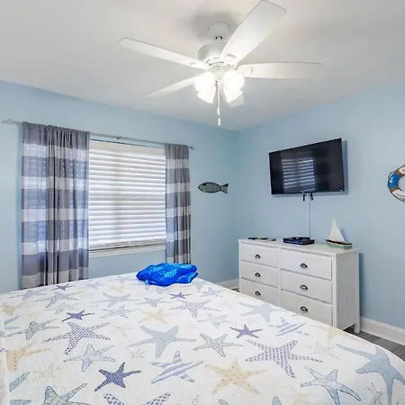 Upham Beach Inn-2